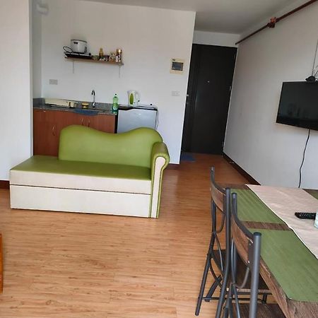 Huge Studio @ Arezzo Place Davao Condominium Εξωτερικό φωτογραφία